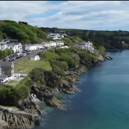 Cliff Getaway - Sea Access With Private Pier Holiday home